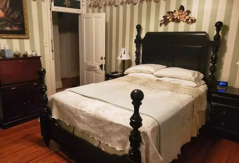 The Amberson House Bed & Breakfast