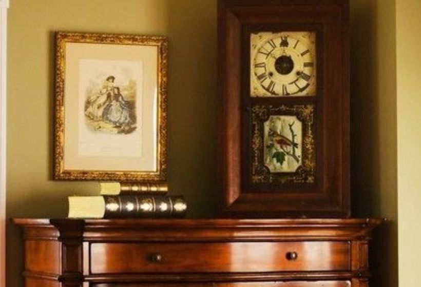 Hertzog Homestead Bed & Breakfast