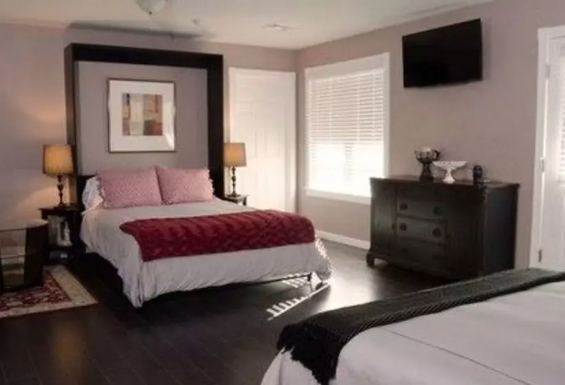 Hertzog Homestead Bed & Breakfast