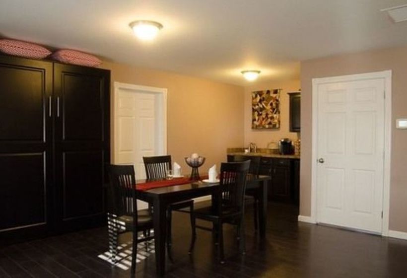 Hertzog Homestead Bed & Breakfast