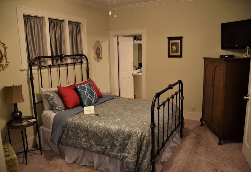 The Hiding Place B&b