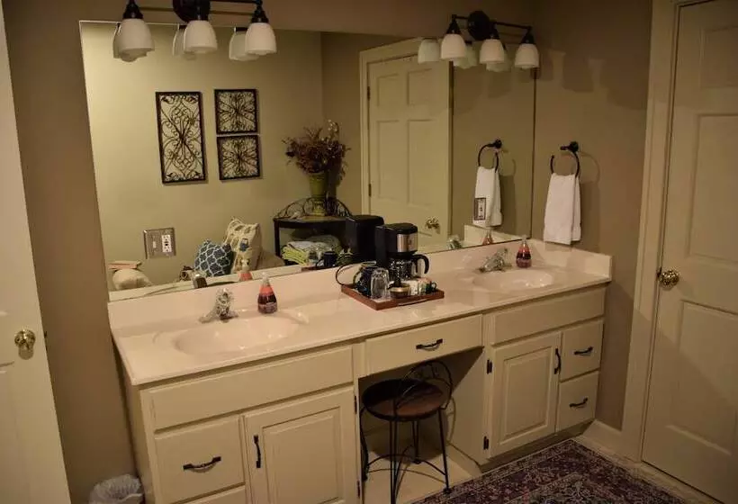 The Hiding Place B&b