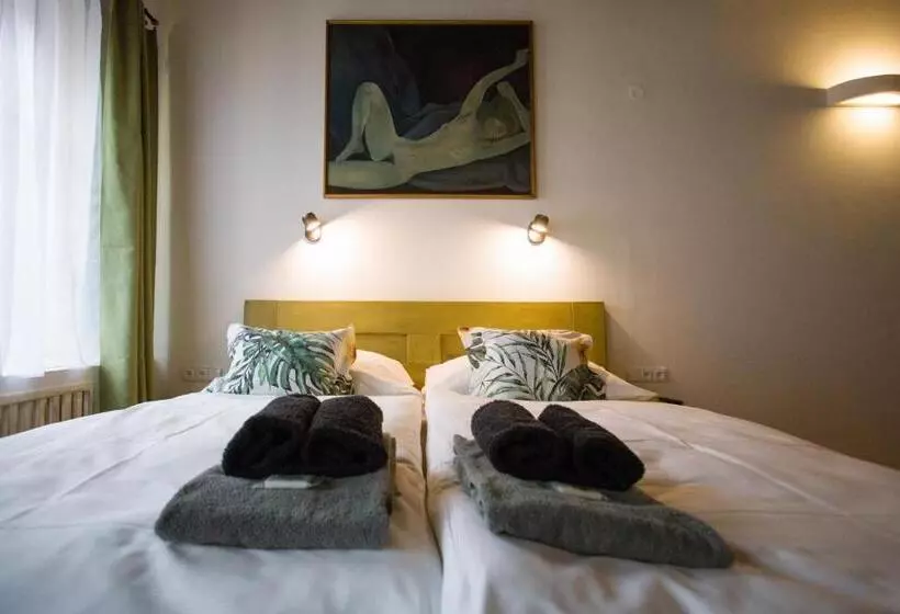 Retkeilymaja Pension Krajinská 27