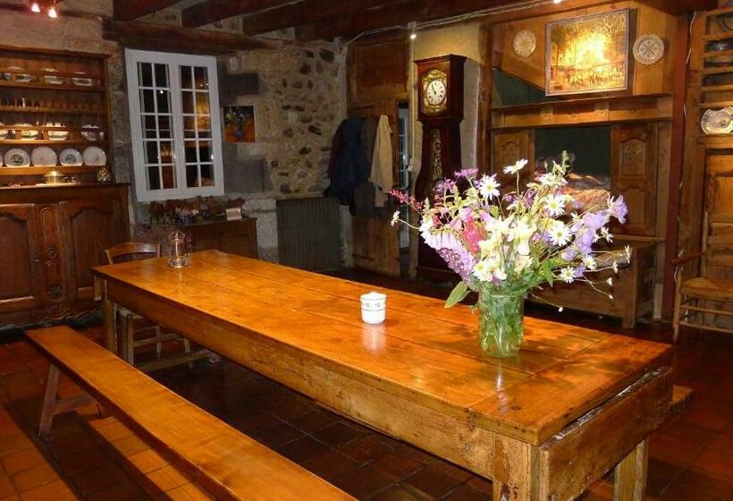 مبيت وإفطار Chambres D’hôtes De Barathe