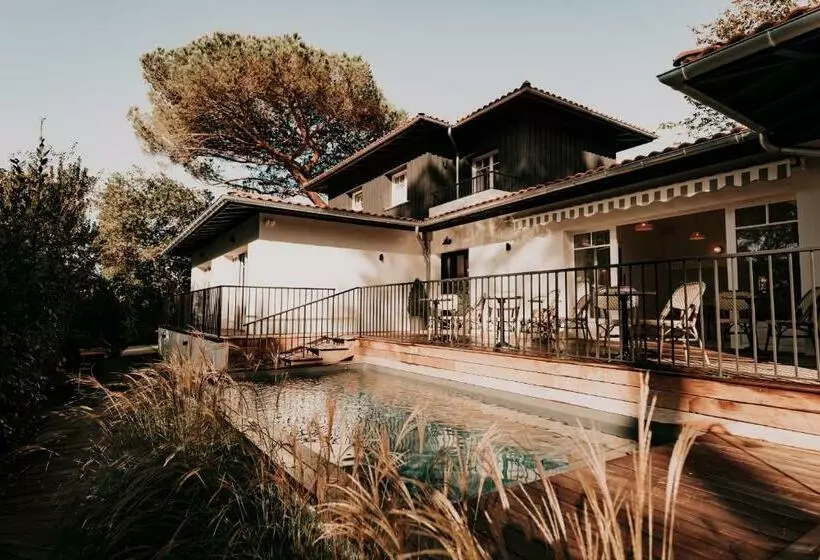 ベッドアンドブレックファースト Chez Brens   Maison D Hôtes à La Hume
