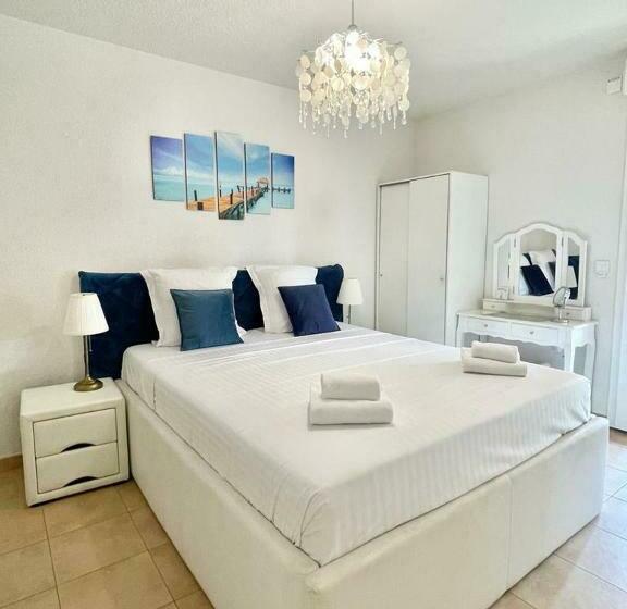 Bed and Breakfast Intercontinental Superbe Appartement Avec Piscine