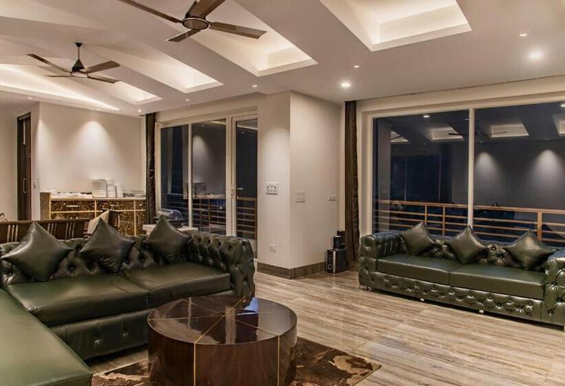 Bed and Breakfast The Lalita S Majestic Pines