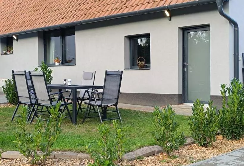 Aamiaismajoitus (B&B) Villa Bérc