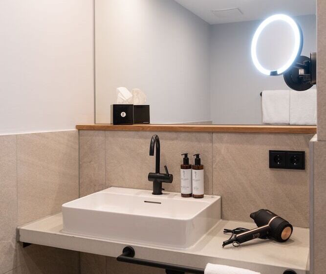 Black F Tower Serviced Apartments