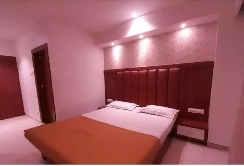 Hotelli Atithi Lodging & Boarding By Wb Inn