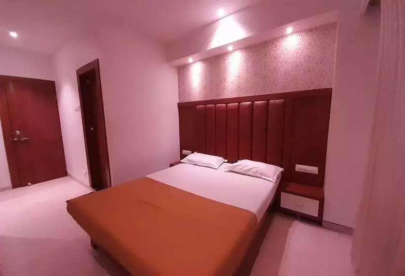 Hotelli Atithi Lodging & Boarding By Wb Inn