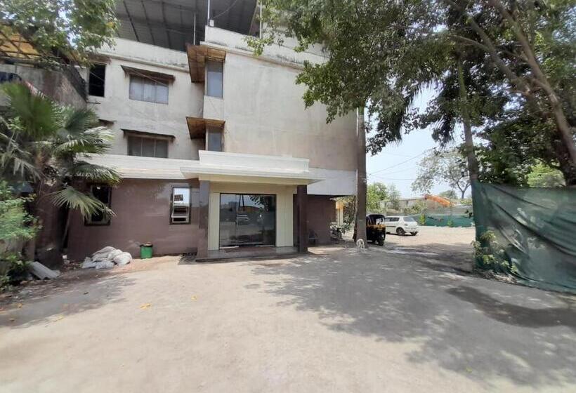 בית מלון כפרי Atithi Lodging & Boarding By Wb Inn