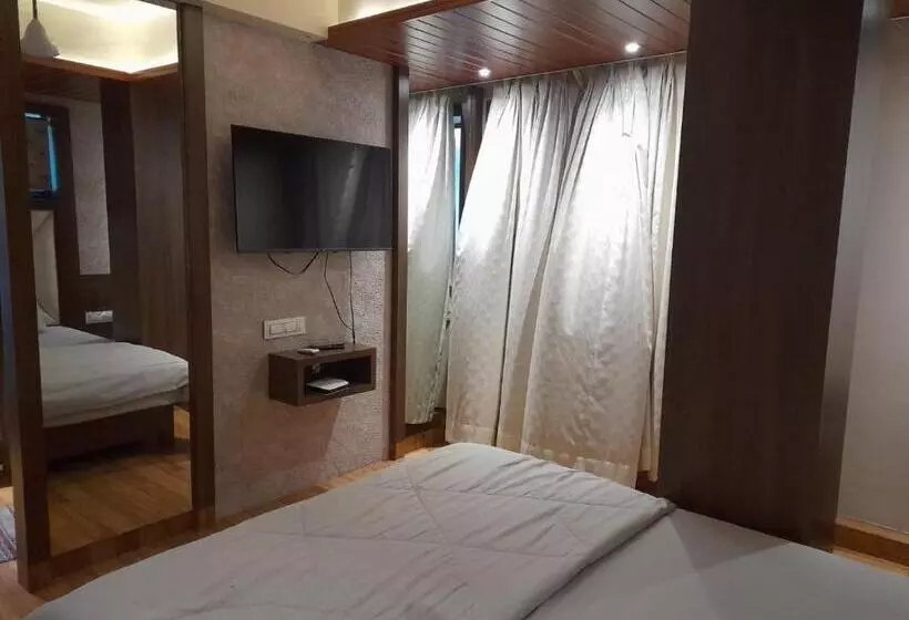 Hotelli Atithi Lodging & Boarding By Wb Inn