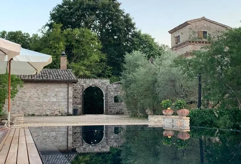 Hotelli Casale Alessandri