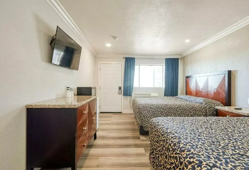 Hotelli Erth Inn By Aga  Mojave