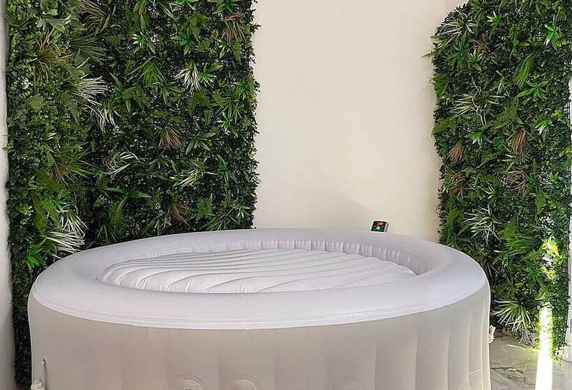 هتل Hôtel Center Saint Quentin Centre Gare