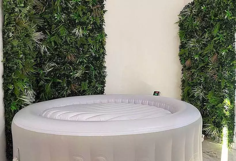 Hotelli Hôtel Center Saint Quentin Centre Gare