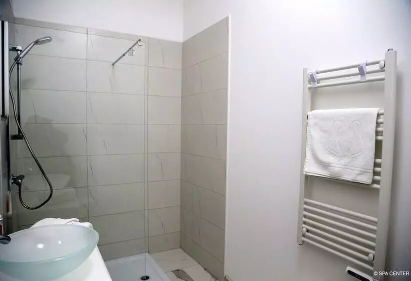 Hotelli Hôtel Center Saint Quentin Centre Gare