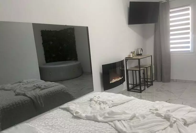 Hotelli Hôtel Center Saint Quentin Centre Gare