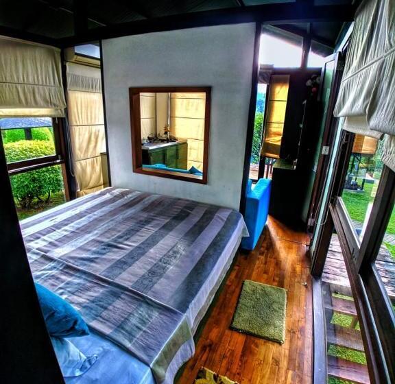 בית מלון כפרי Kolonne Riverside Garden