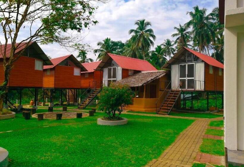 בית מלון כפרי Kolonne Riverside Garden