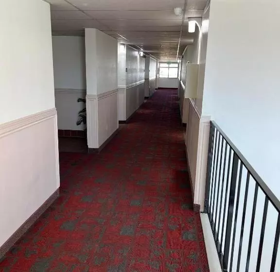 Hotelli Oquirrh Mountain Inn