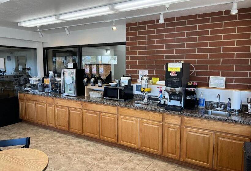 فندق Oquirrh Mountain Inn