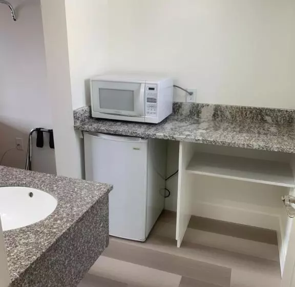 Hotelli Oquirrh Mountain Inn