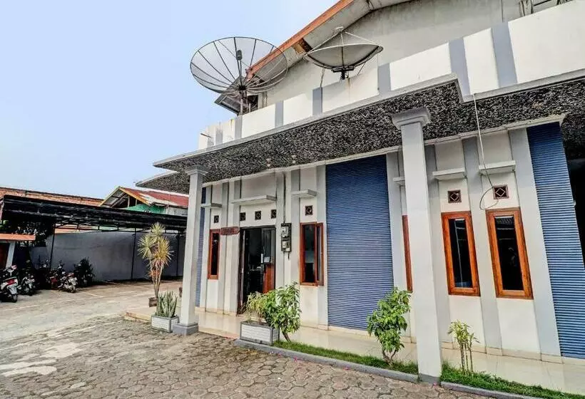 Hotelli Oyo 91698  Ciwangi