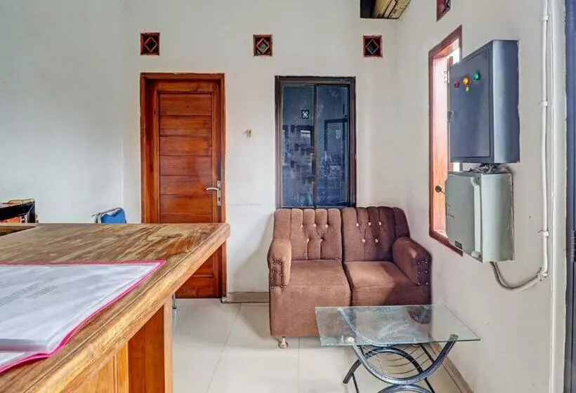 Hotelli Oyo 91698  Ciwangi