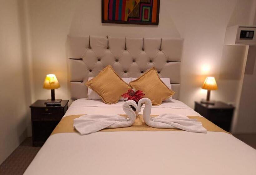 酒店 Real Excelencia