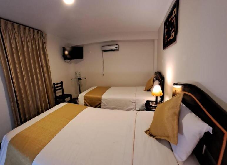 酒店 Real Excelencia