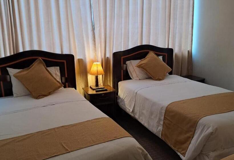 酒店 Real Excelencia