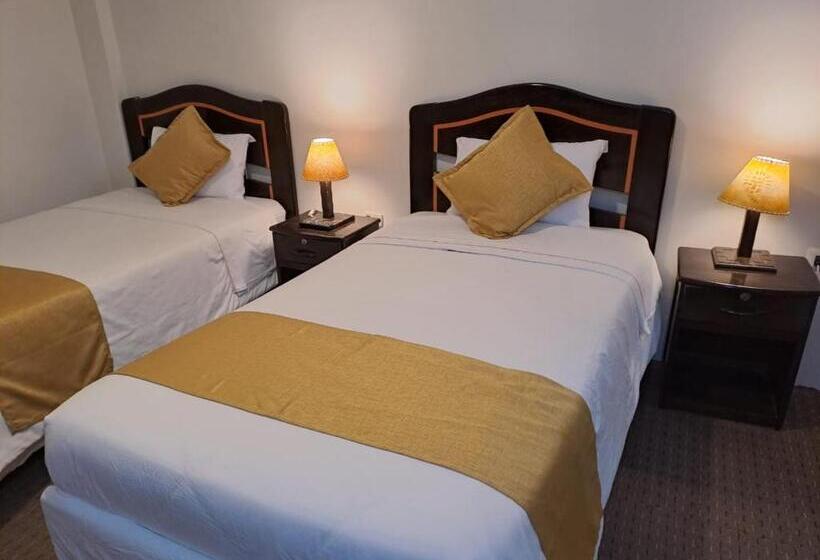 酒店 Real Excelencia