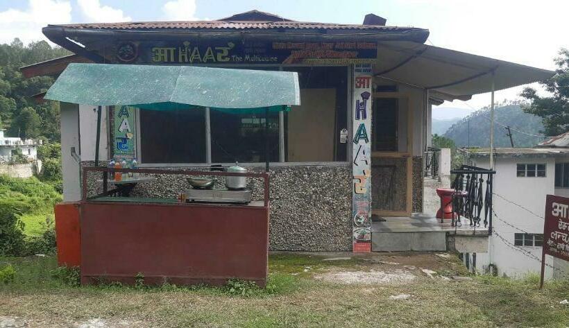 Hotel Spot On 91569 Ahaar