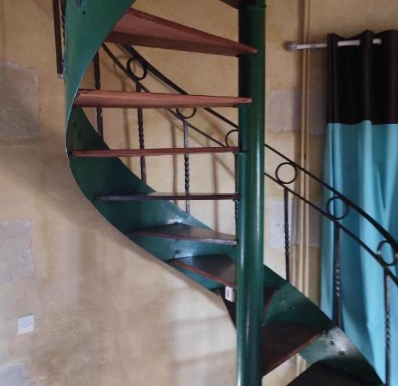 펜션 Chambres D Hôtes La Tour De Bellevue