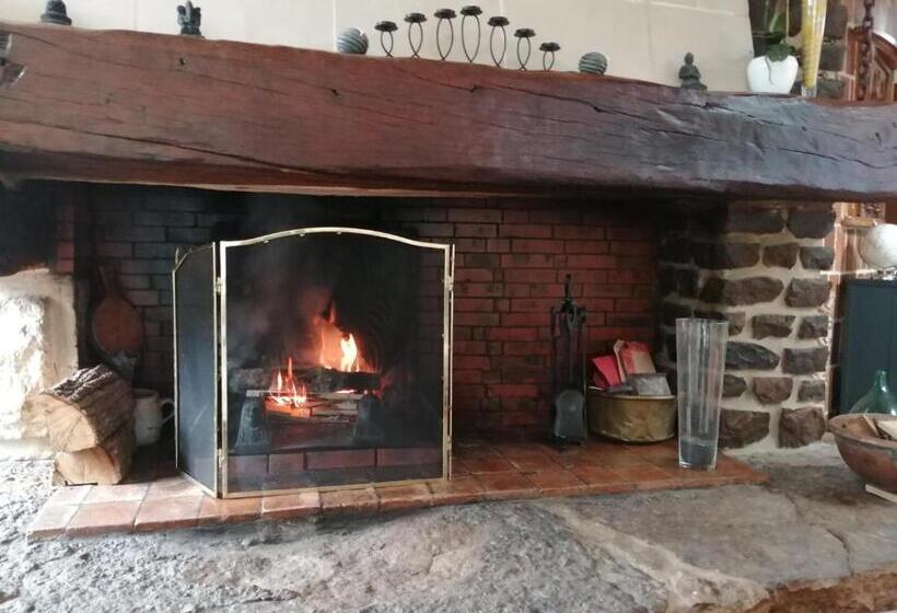 펜션 Chambres D Hôtes La Tour De Bellevue