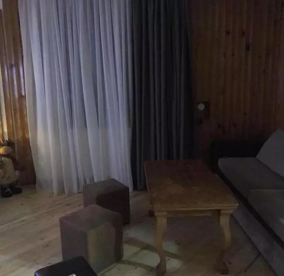 پانسیون Friendly House
