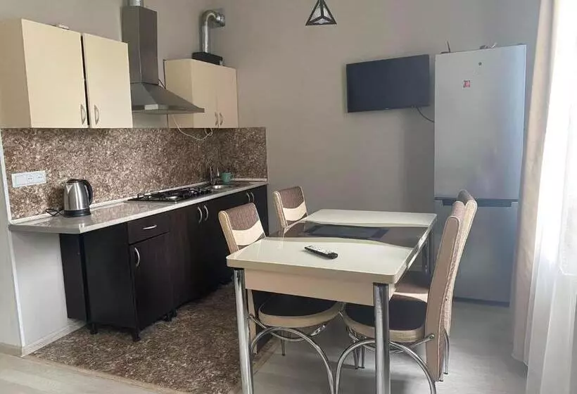 پانسیون Friendly House