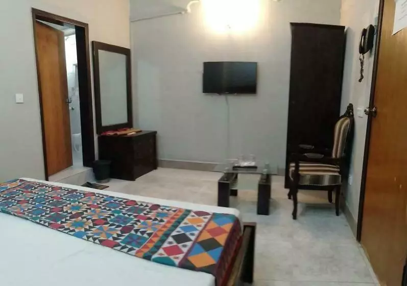 پانسیون Guest House One