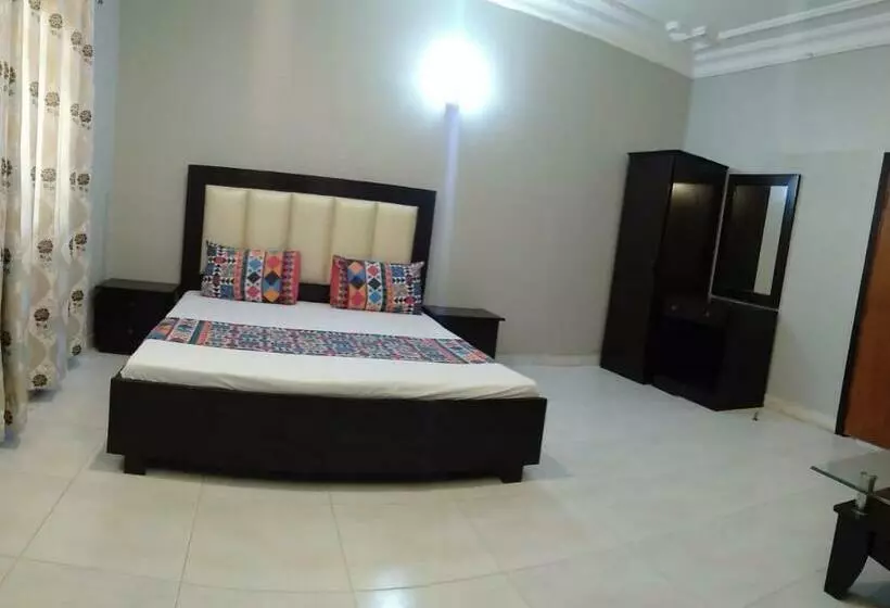 پانسیون Guest House One