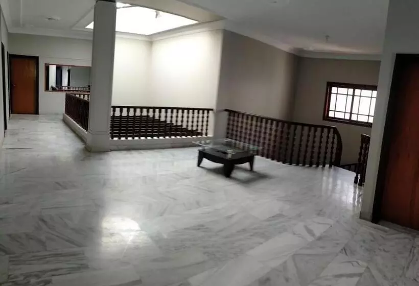 پانسیون Guest House One