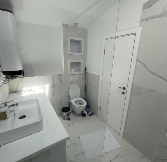 پانسیون Lungomare Apartments