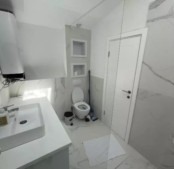 پانسیون Lungomare Apartments