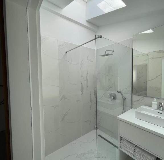 پانسیون Lungomare Apartments