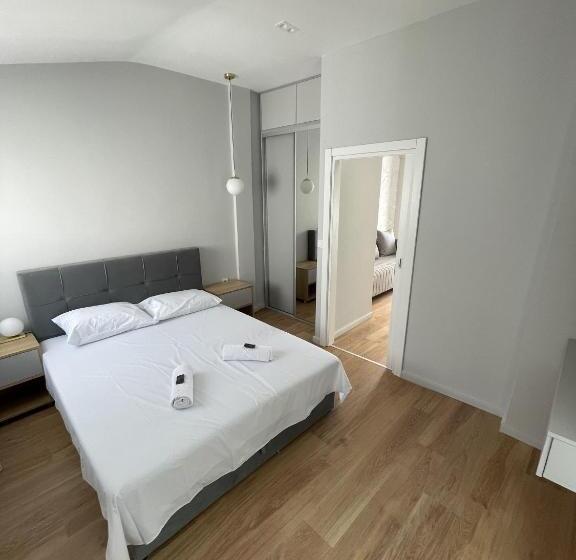 پانسیون Lungomare Apartments