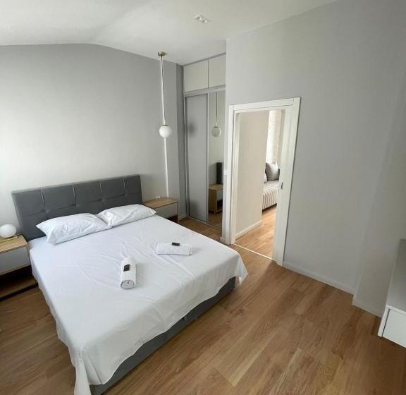 پانسیون Lungomare Apartments