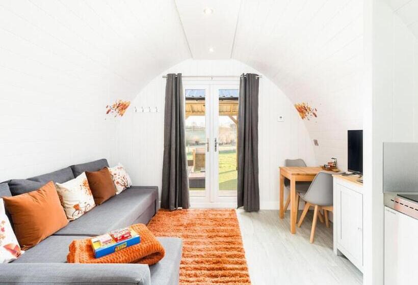 リゾートホテル Bowbrook Lodges