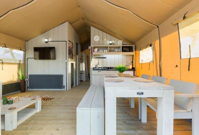 リゾートホテル Bowbrook Lodges