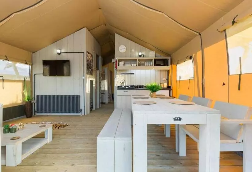 Lomakeskus Bowbrook Lodges